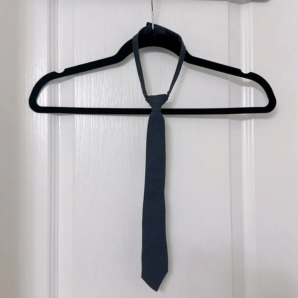 Crazy 8 kids tie